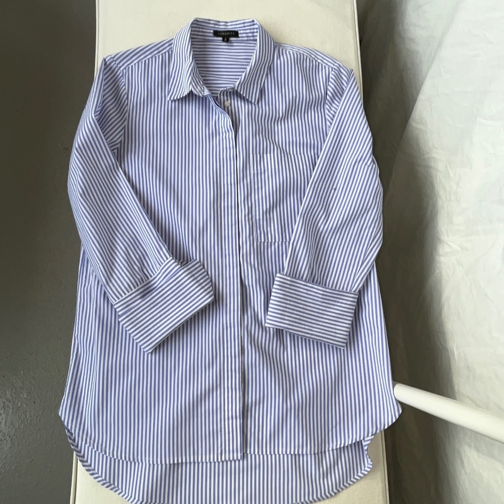 Dynamite (M) blue & white stripe, cotton-blend, button down shirt, 3/4 sleeves.